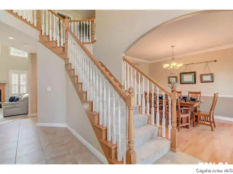 2716 Newcastle, Springfield, IL 62711 photo 2