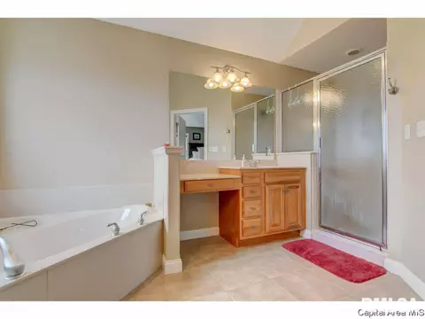 2716 Newcastle, Springfield, IL 62711 photo 18