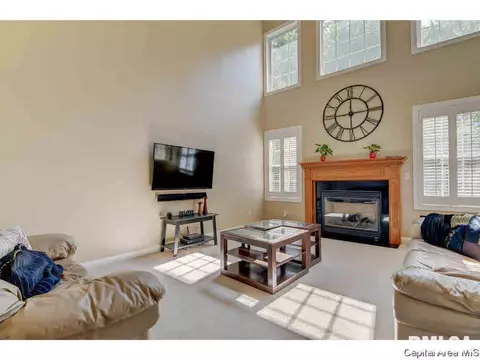 2716 Newcastle, Springfield, IL 62711 photo 3