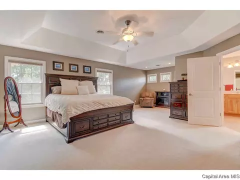 2716 Newcastle, Springfield, IL 62711 photo 16