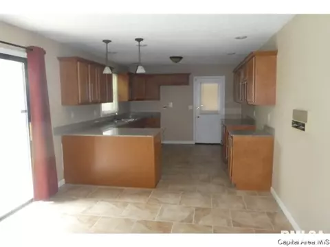 4100 Pickfair Rd, Springfield, IL 62703 photo 3