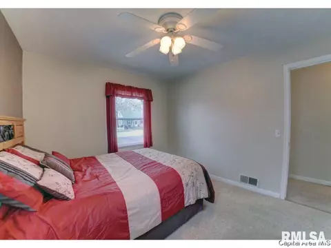 3024 S Lincoln, Springfield, IL 62704 photo 9