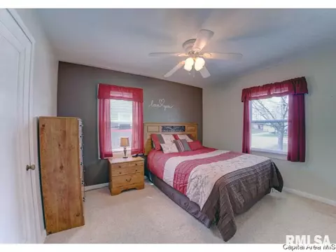 3024 S Lincoln, Springfield, IL 62704 photo 8