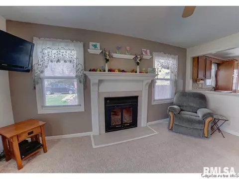3024 S Lincoln, Springfield, IL 62704 photo 4
