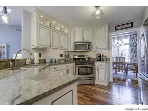 3801 Huxley Dr, Springfield, IL 62711 photo 3