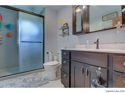 4056 Bissell Rd, Springfield, IL 62707 photo 11