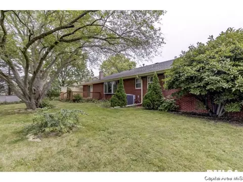2432 Manchester, Springfield, IL 62704 photo 31