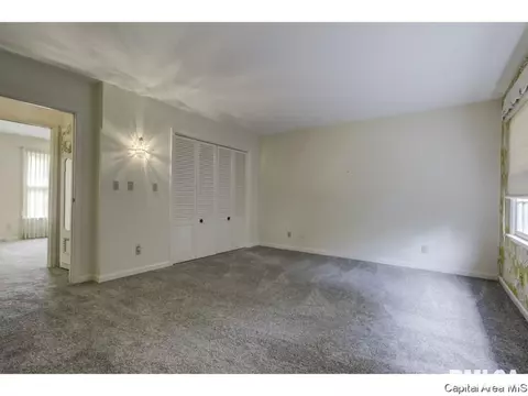 2411 Manchester, Springfield, IL 62704 photo 23