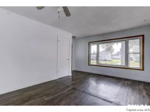 2257 E Grandview Ave, Springfield, IL 62702 photo 4