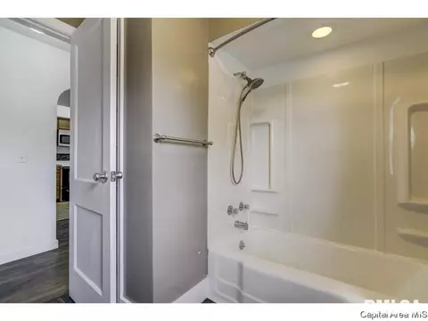 2257 E Grandview Ave, Springfield, IL 62702 photo 24