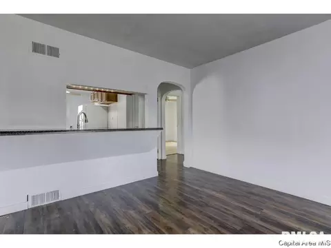 2257 E Grandview Ave, Springfield, IL 62702 photo 9