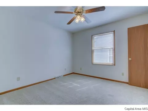 6411 Brent Dr, Springfield, IL 62712 photo 13
