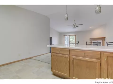 6411 Brent Dr, Springfield, IL 62712 photo 6