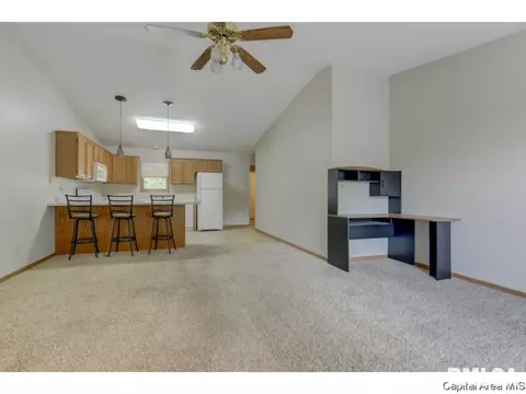 6411 Brent Dr, Springfield, IL 62712 photo 7