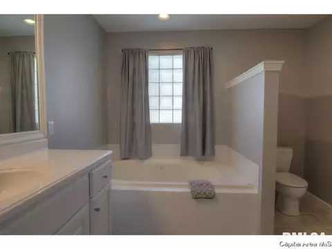 4628 Svenson Dr, Springfield, IL 62711 photo 21