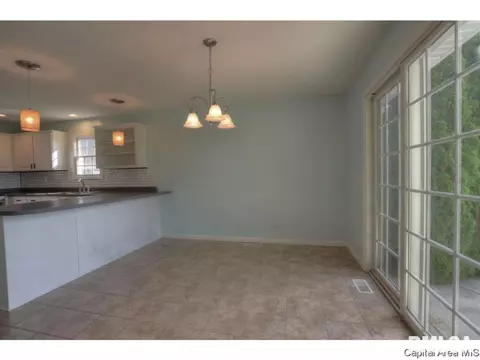 4628 Svenson Dr, Springfield, IL 62711 photo 7