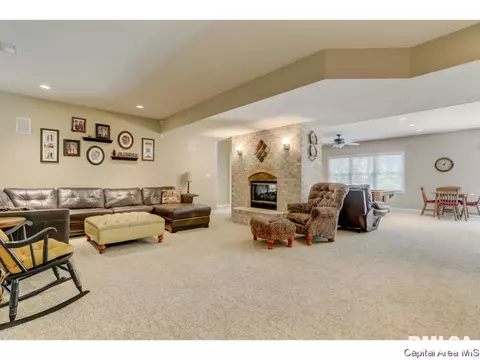 12 Hickory Hills Dr, Springfield, IL 62707 photo 28