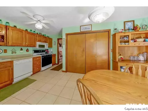109 Sherry, Springfield, IL 62703 photo 25