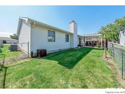 109 Sherry, Springfield, IL 62703 photo 3