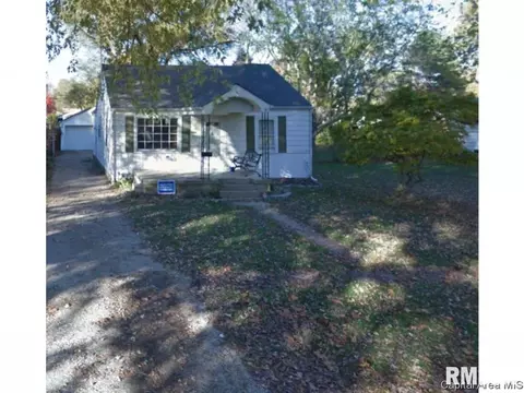 1933 E Keys Ave, Springfield, IL 62702 photo 1