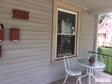 630 W Edwards St, Springfield, IL 62704 photo 4