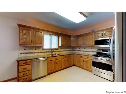1027 Willowbrook Dr, Springfield, IL 62711 photo 12