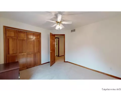 1027 Willowbrook Dr, Springfield, IL 62711 photo 20