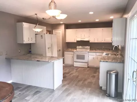 3232 Piper Rd, Springfield, IL 62707 photo 3