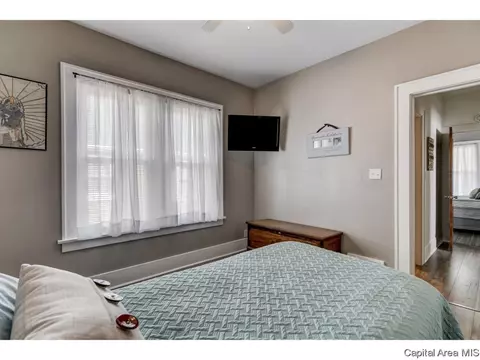 2101 N 7th St, Springfield, IL 62702 photo 22