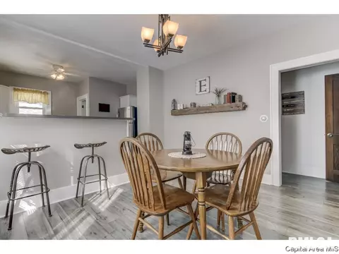 2101 N 7th St, Springfield, IL 62702 photo 15