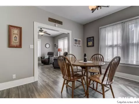 2101 N 7th St, Springfield, IL 62702 photo 13