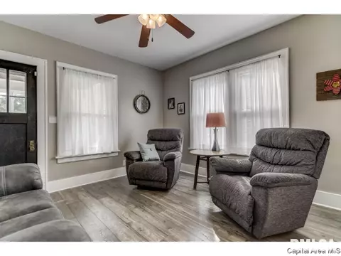 2101 N 7th St, Springfield, IL 62702 photo 7