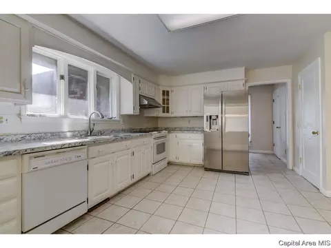 34 Brighton Rd, Springfield, IL 62702 photo 7