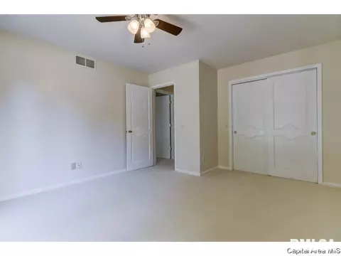 34 Brighton Rd, Springfield, IL 62702 photo 23