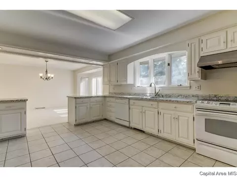 34 Brighton Rd, Springfield, IL 62702 photo 6