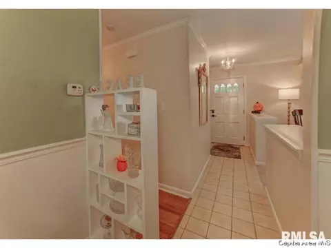 2105 S Park, Springfield, IL 62704 photo 18