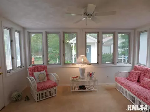 2105 S Park, Springfield, IL 62704 photo 9