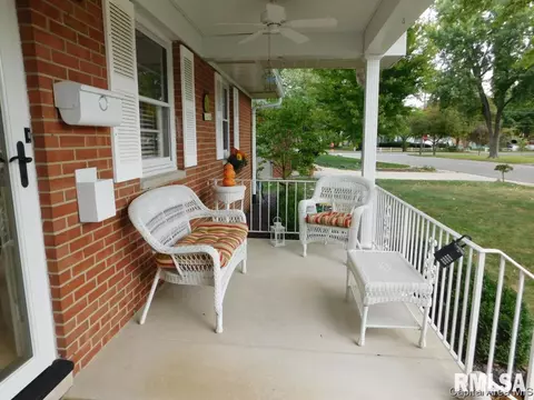 2105 S Park, Springfield, IL 62704 photo 5