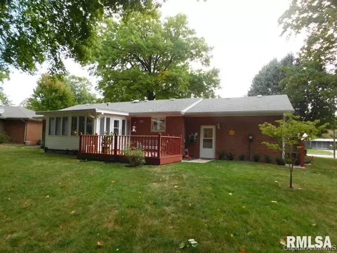 2105 S Park, Springfield, IL 62704 photo 4