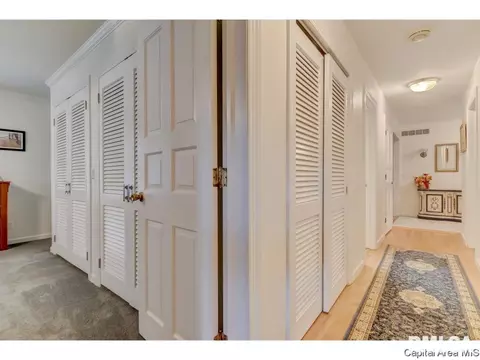 1100 Crescent Ln, Springfield, IL 62704 photo 25