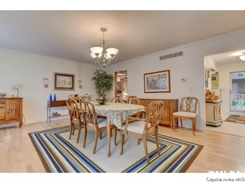 1100 Crescent Ln, Springfield, IL 62704 photo 12