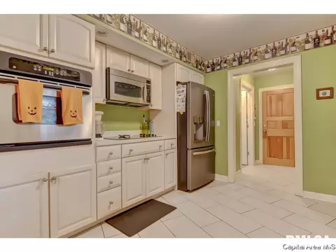 1100 Crescent Ln, Springfield, IL 62704 photo 18