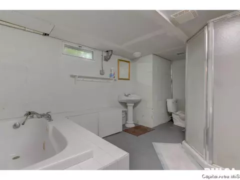 1616 W Edwards St, Springfield, IL 62704 photo 26