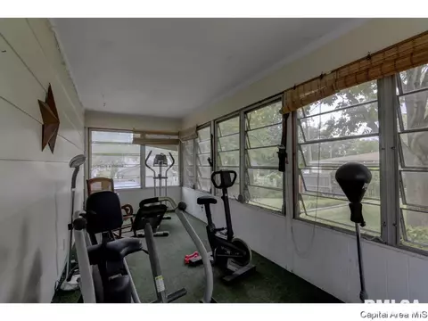 1616 W Edwards St, Springfield, IL 62704 photo 33