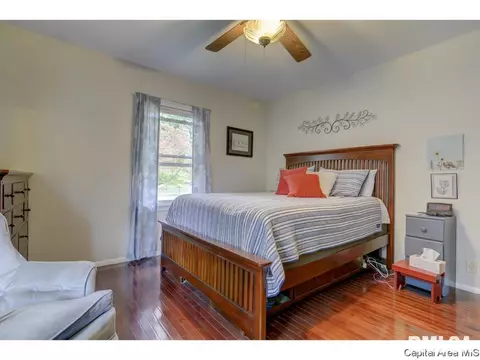 1616 W Edwards St, Springfield, IL 62704 photo 14
