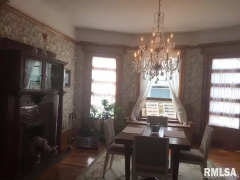 608 S Walnut St, Springfield, IL 62704 photo 7