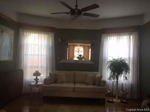 608 S Walnut St, Springfield, IL 62704 photo 9
