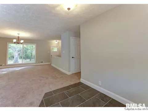 2020 Chatham Rd, Springfield, IL 62704 photo 7