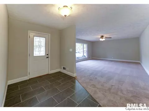 2020 Chatham Rd, Springfield, IL 62704 photo 5