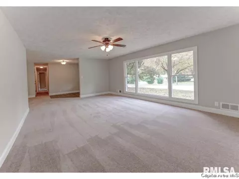 2020 Chatham Rd, Springfield, IL 62704 photo 9